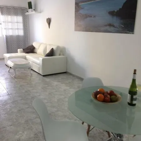 Sea Apartment *